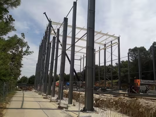 Prefabricated Steel Structure Hangar with Hot-Rolled Galvanized Frame