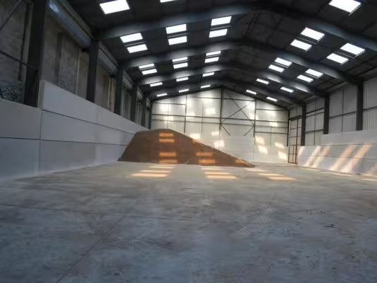 Prefabricated Steel Structure Hangar with Hot-Rolled Galvanized Frame