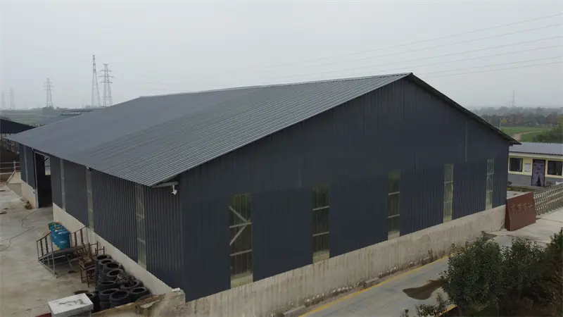 Small-scale steel structure warehouse for storage
